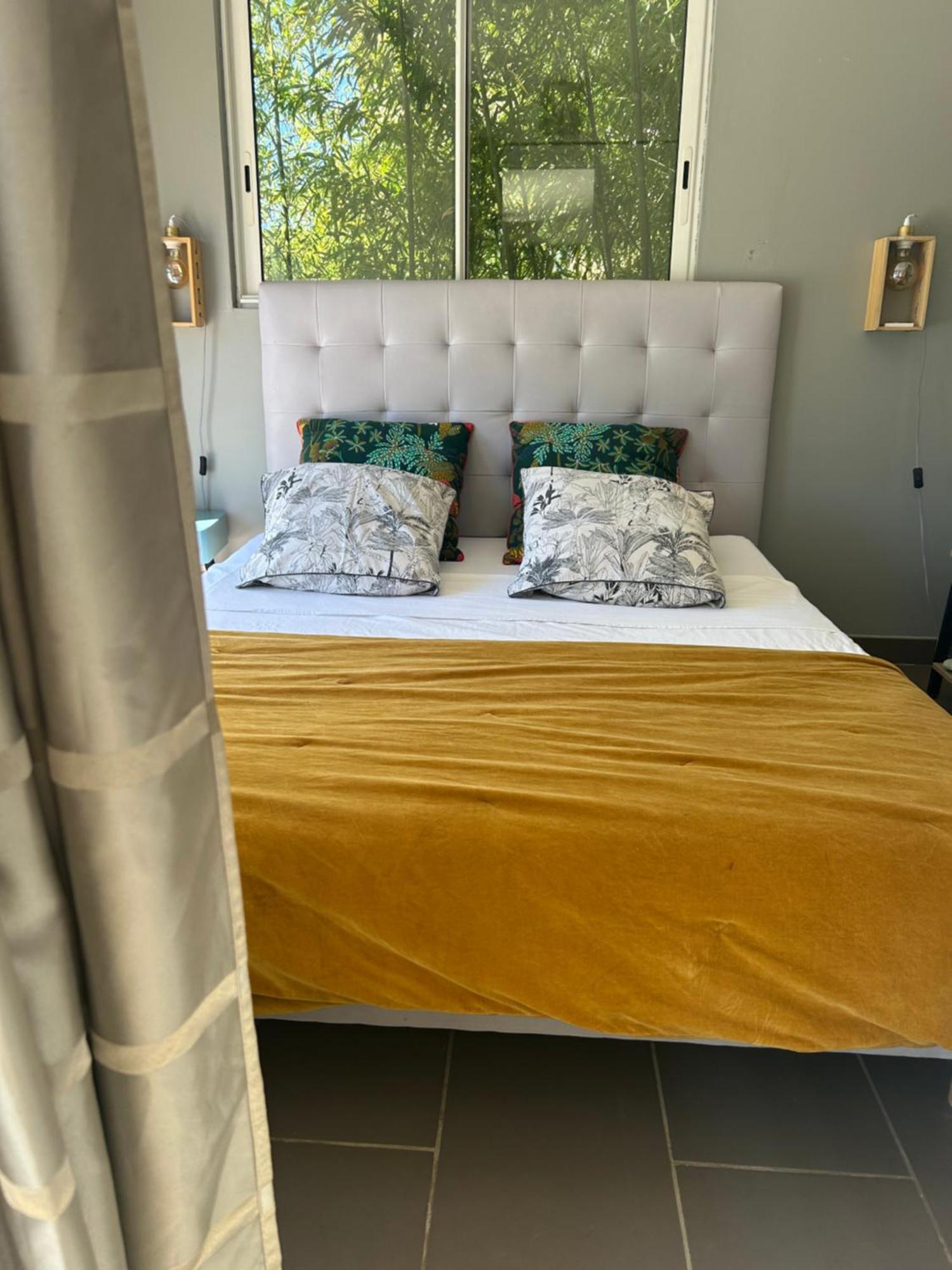 Apartamento La Bastide Aixoise Avec Piscine Et Jacuzzi Prive Aix-en-Provence Exterior foto